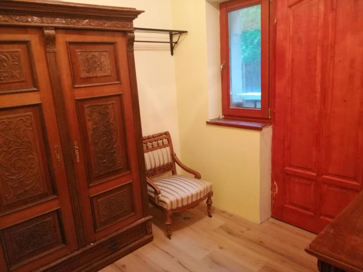 Vizaknai Apartmanhaz Szekesfehervar Luaran gambar