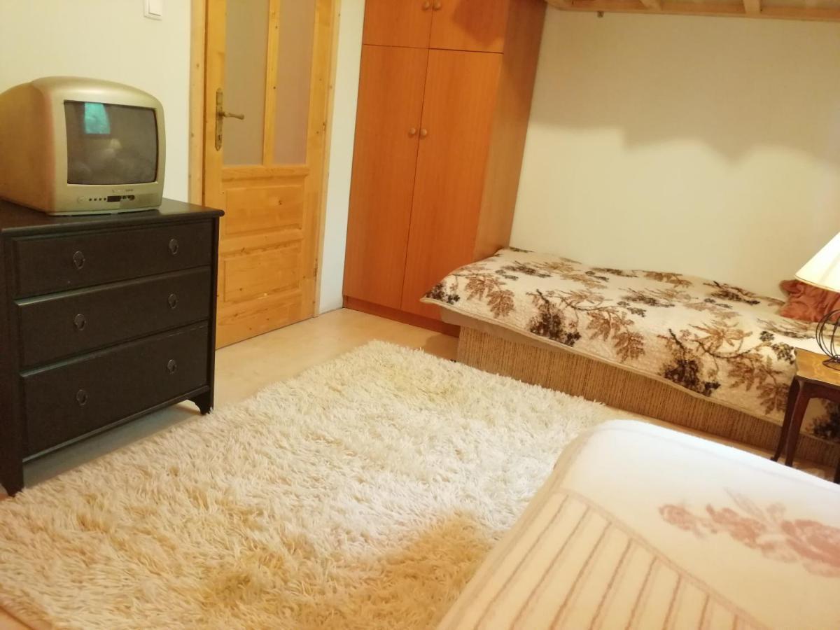 Vizaknai Apartmanhaz Szekesfehervar Luaran gambar